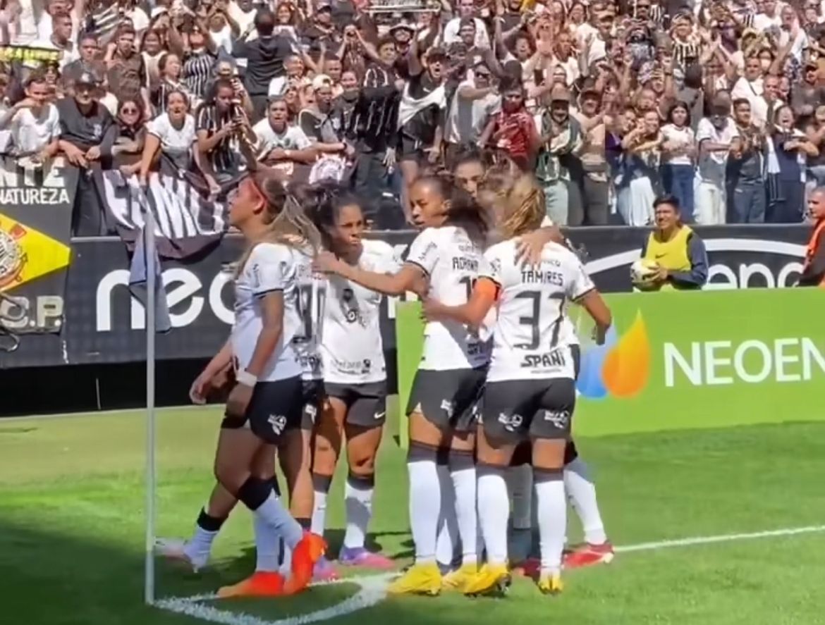 Futebol feminino: hoje é dia de fazer história - 24/09/2022 - UOL