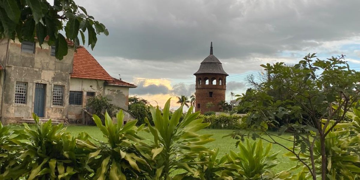 Mirante e casa de Álvaro Coelho em Presidente Venceslau